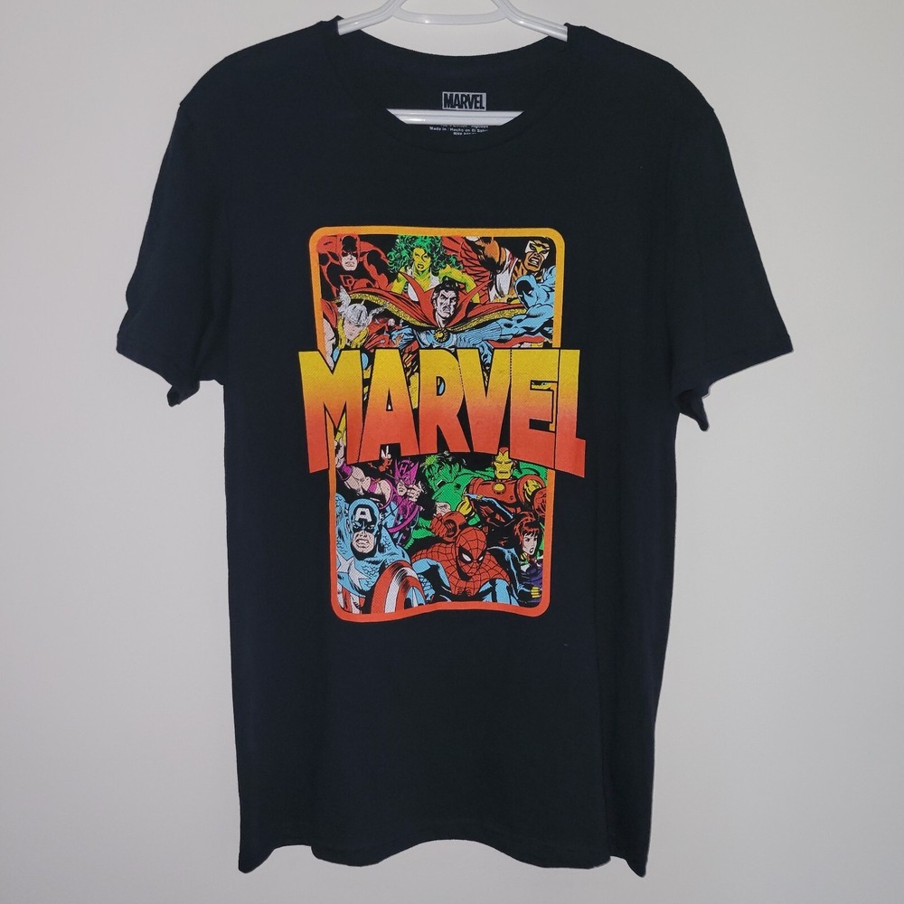 Marvel Comics C-Life All Over Print Short Sleeve T-Shirt Men's Size Medium